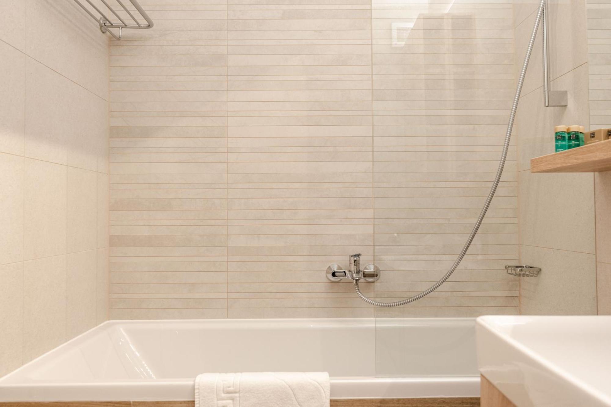 Apart B&V 701 Coresi - Luxury Mountain Haven Braşov Exterior foto
